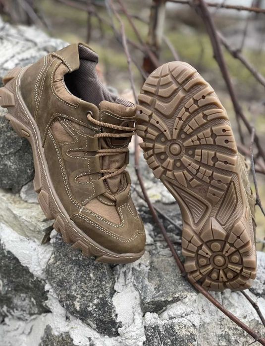 Демисезонные тактические кроссовки военные кожаные армейские кроссовки