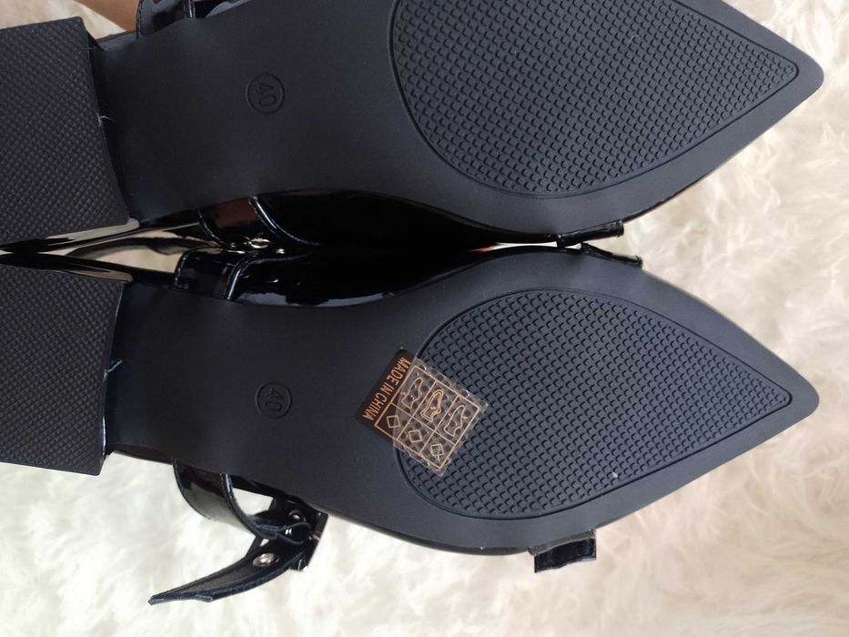 (39/40) Czarne baleriny biznesowe z odkrytą piętą z Londynu, NOWE