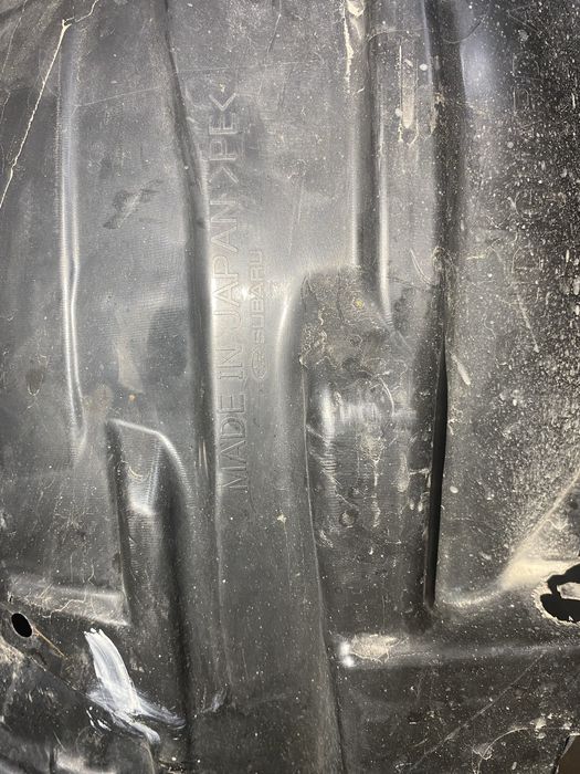 Підкрильник передній лівий Subaru Foresterпродаю підкрильник subsru Fo