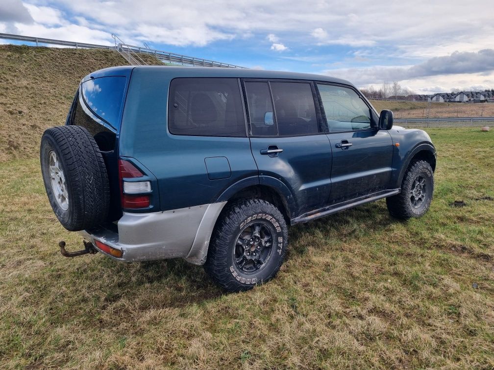 Mitsubishi Pajero III 3.2 DID manual long ZAMIANA