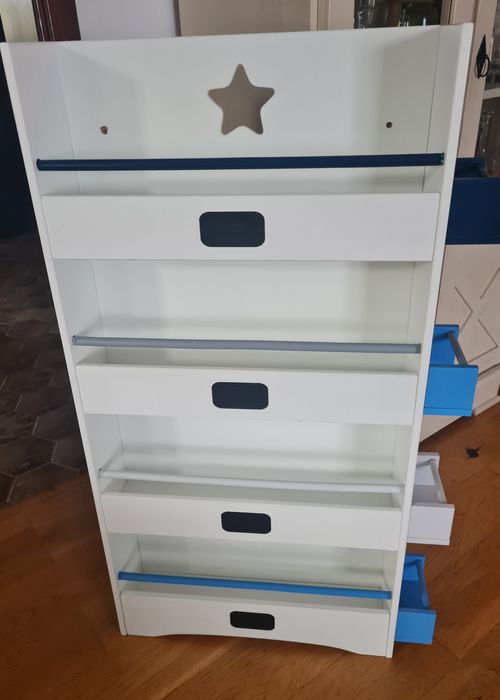 Biblioteczka, regał na książki