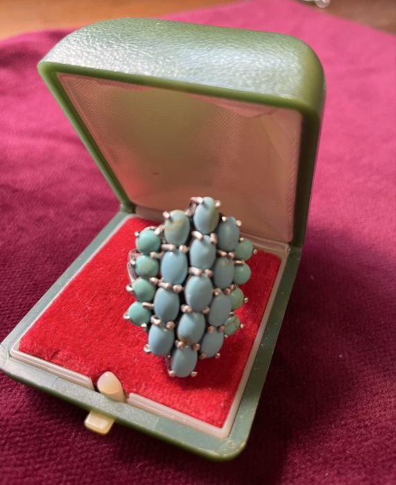 Стильна срібна каблучка з бірюзой