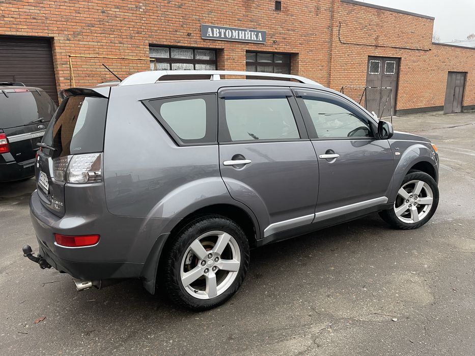 Mitsubishi 3.0 v6 Акпп гбо Outlender