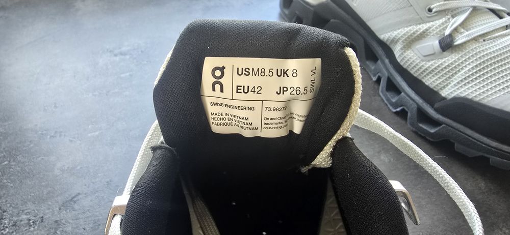 Buty outdoor  On Running Cloud Wodoodporny