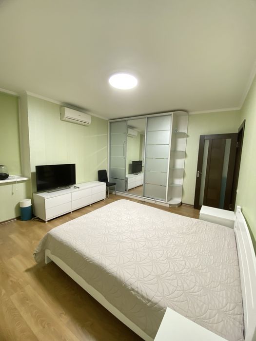 Оренда 3-кімнатної квартири на Оболоні. Азов 4в. Метро 10 хв