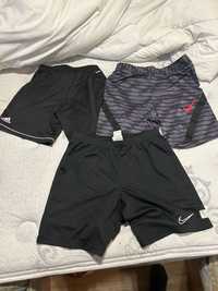 Calcoes Futebol Nike e Adidas