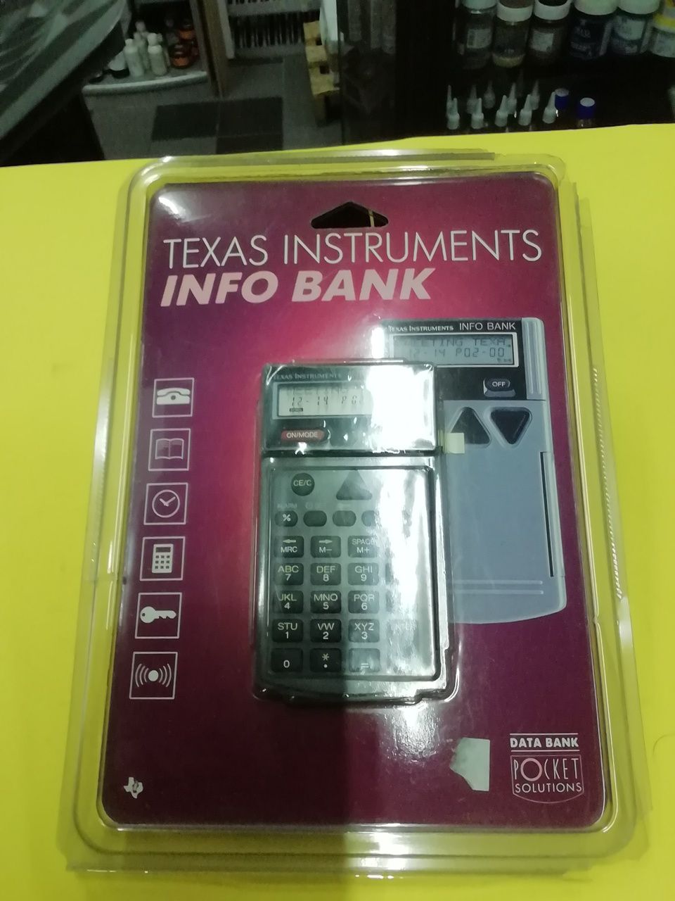 Calculadora Texas Instruments Info Bank, nova