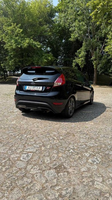 Ford fiesta ST 1.6 182CV