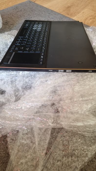 Klawiatura Asus  do laptopa.