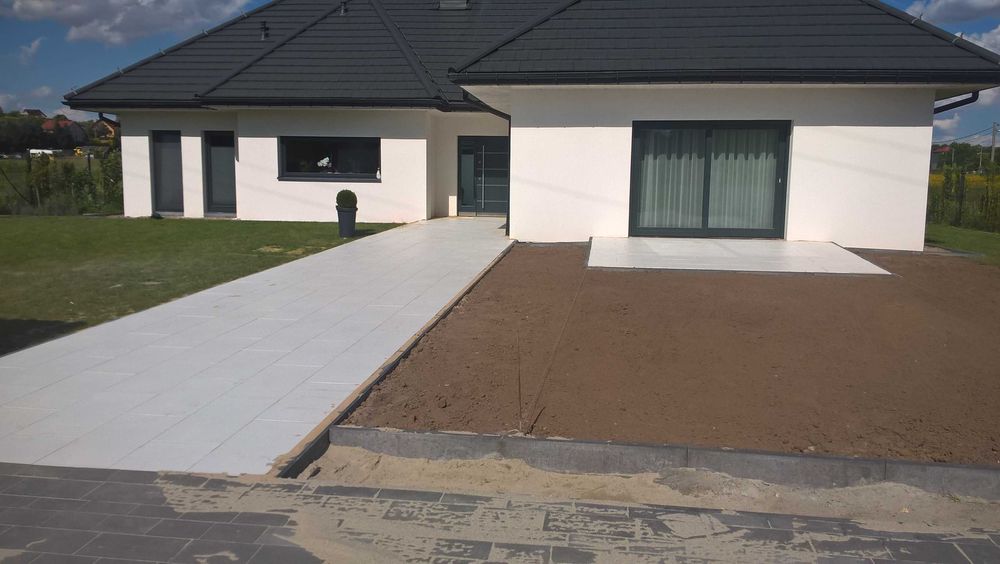 Brukarstwo ogrodzenie taras droga wjazd mostek drenaz remont  Krakow