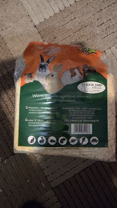 Pół opakowania trocin