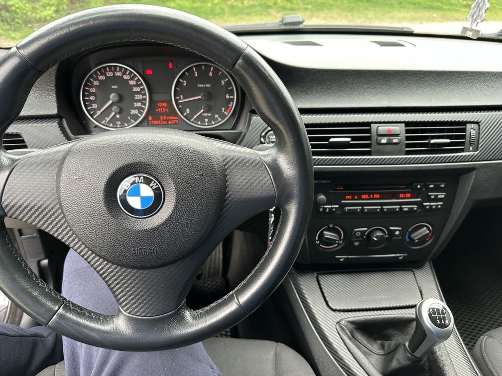 BMW E90 2006 року 2.0 бензин