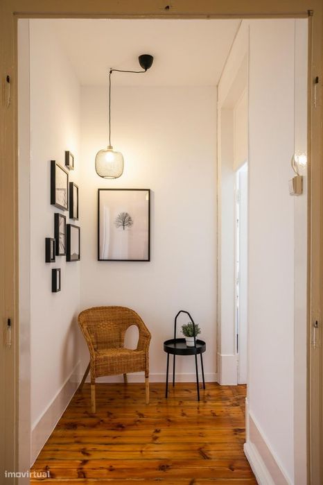 Quarto - localizado em Santos Lisbon