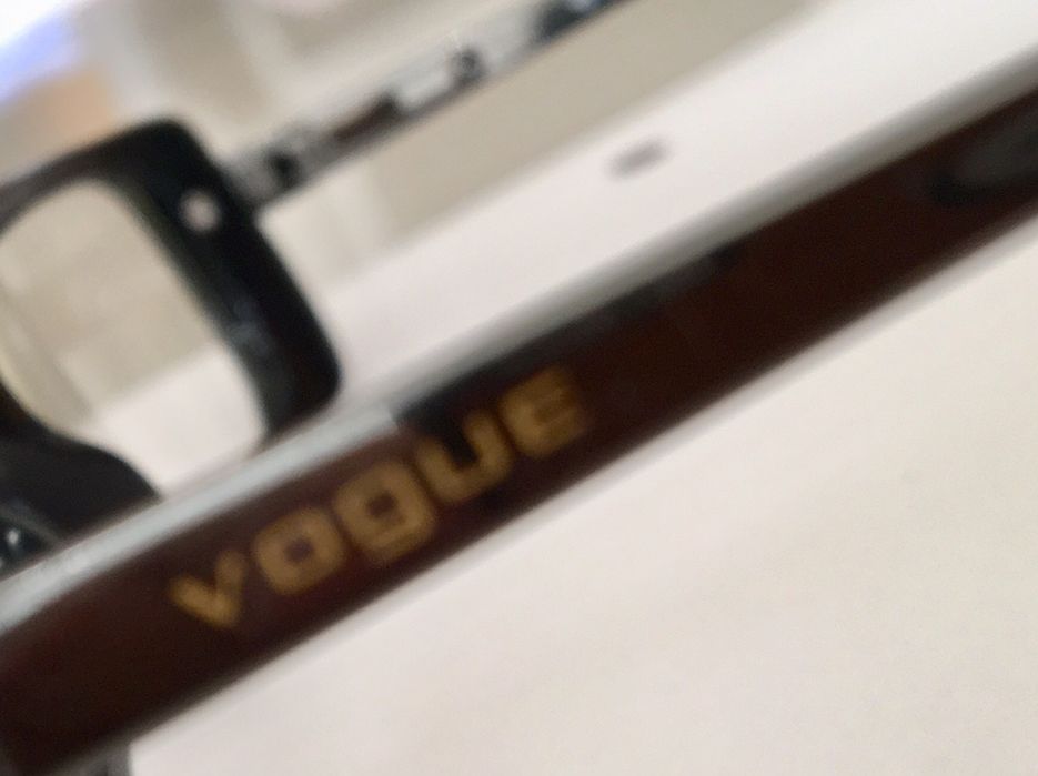 Oculos / Armacao “ Vogue “ - Novo