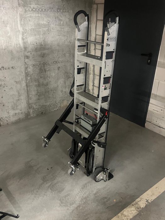 Schodołaz Towarowy,  Akumulatorowy – Udźwig  540 kg