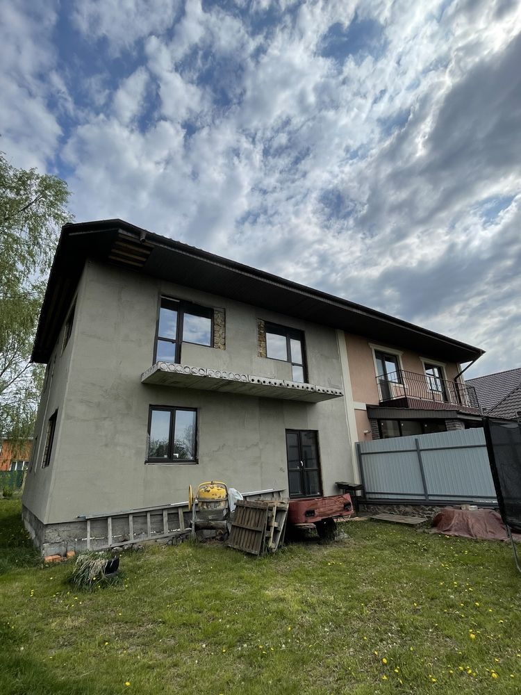 Продаж дуплексу з гаражем в Шевченковому (Білогородка)