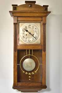 Старовинний настінний каталожний годинник Gustav Becker