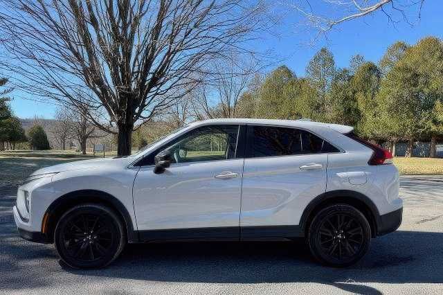 2023 Mitsubishi Eclipse Cross LE