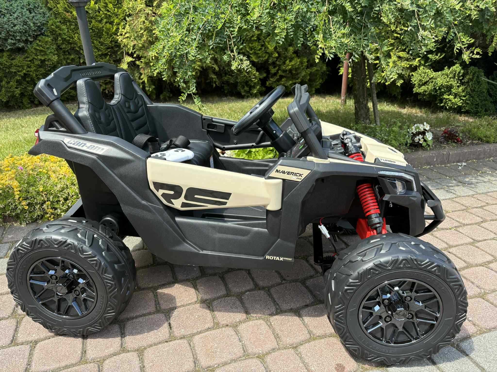 Samochód na akumulator Quad ATV Buggy CAN-AM Maverick 800W 24V PILOT