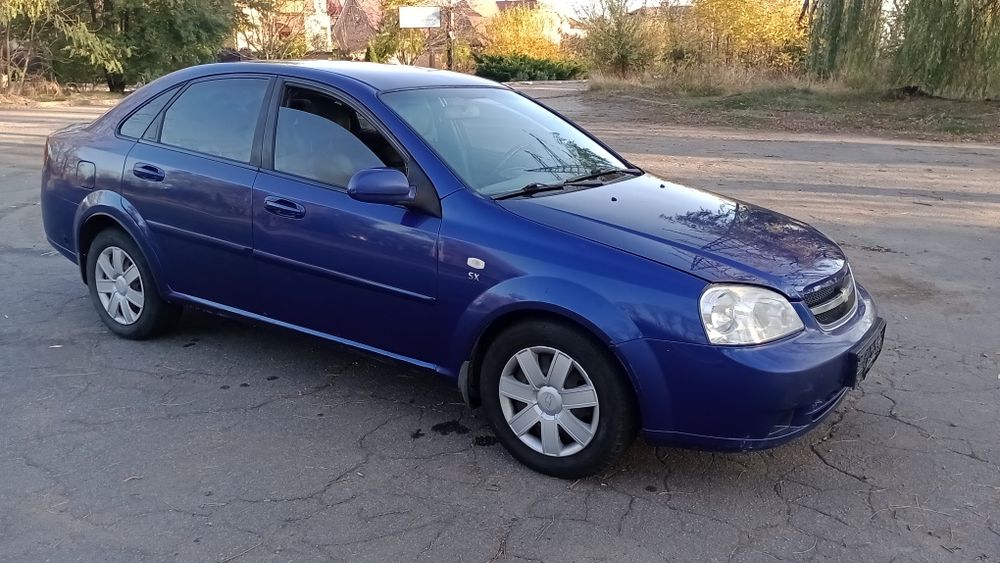 Шевро лачети 1.8 на газу с кондиционером