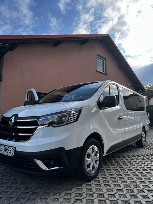 Wypożyczenie, Wynajem Busa Renault Trafic 9os