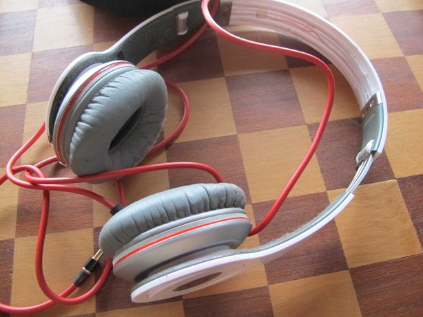 Headphones Beats by Dr. Dre de fios sem microfone em bolsa