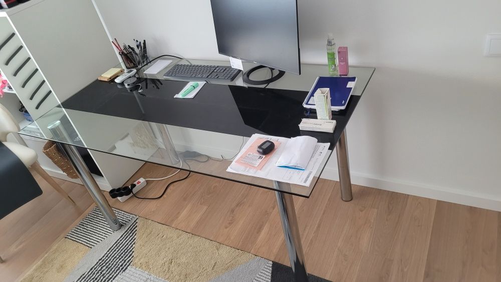Mesa de vidro para sala