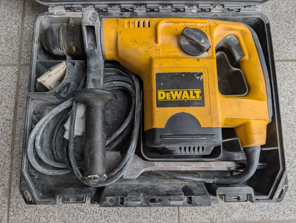 Перфоратор вертикальний DeWalt D25404 (для довбання) куплений в Англії