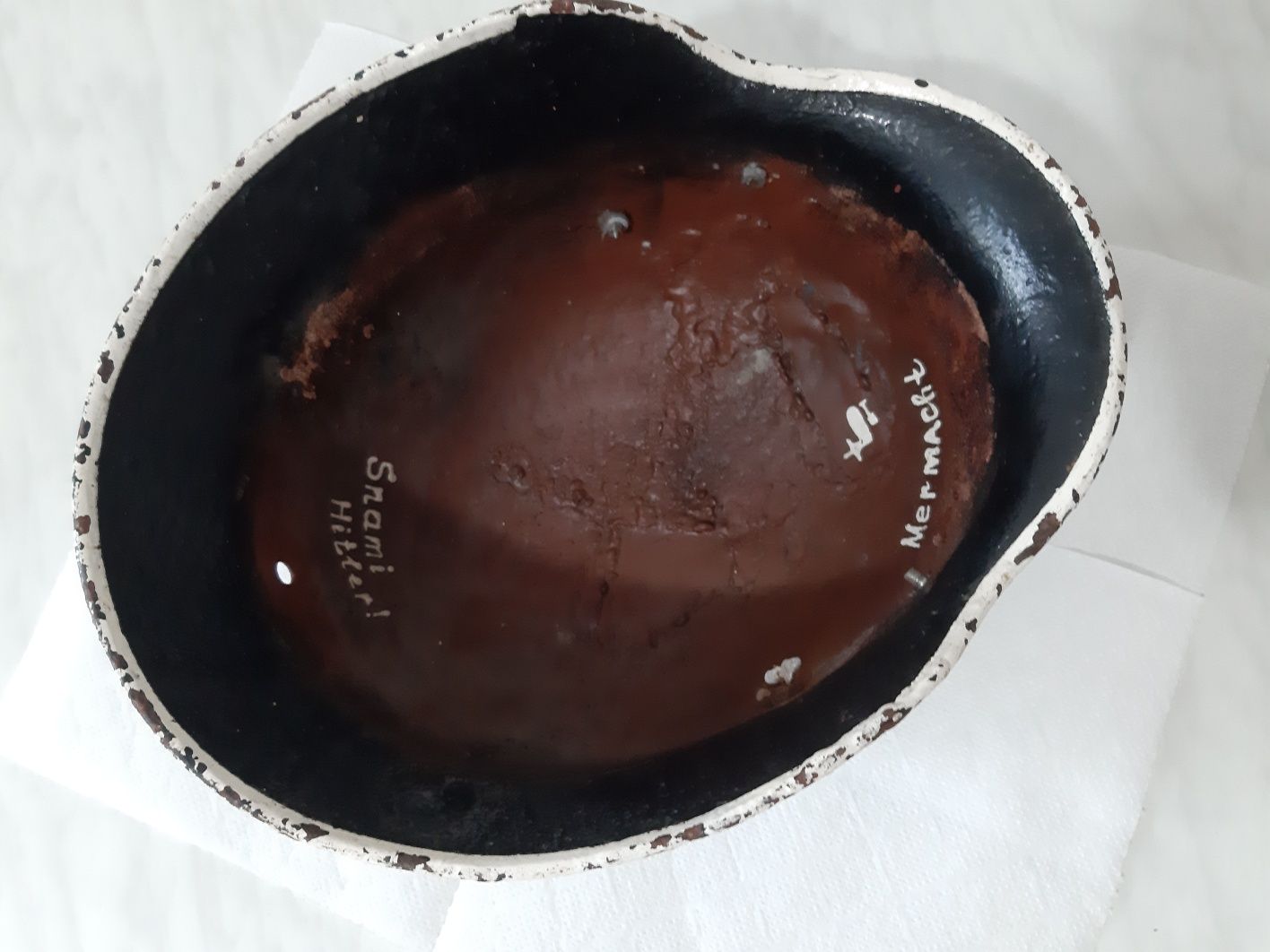 Продам немецкую каску