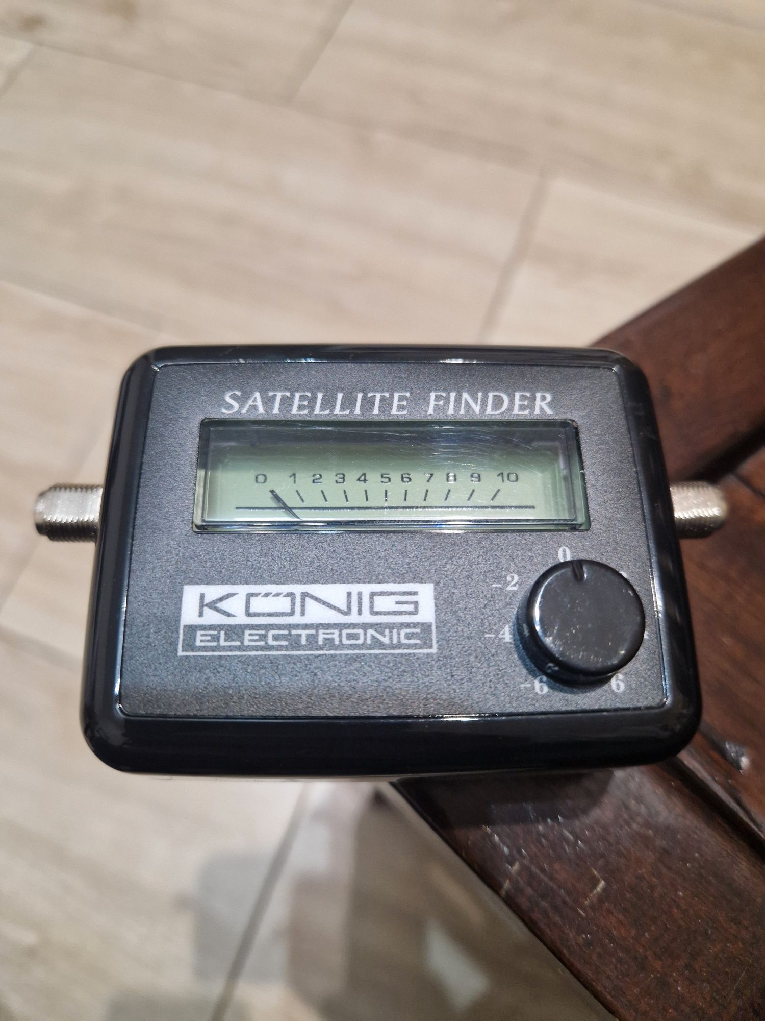 Miernik sygnału satelity