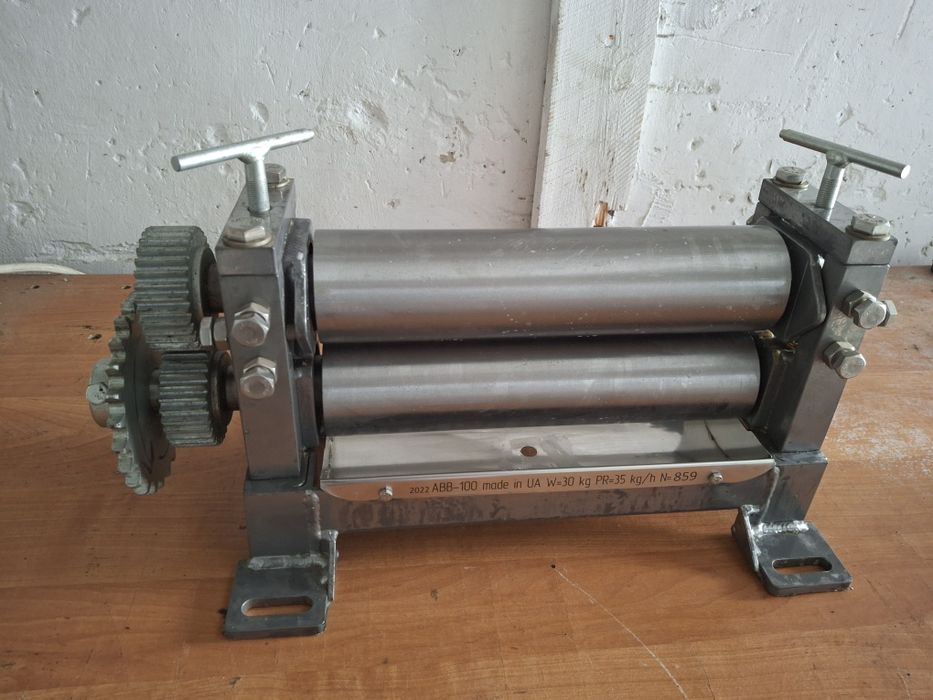 Гладкі вальці машині.