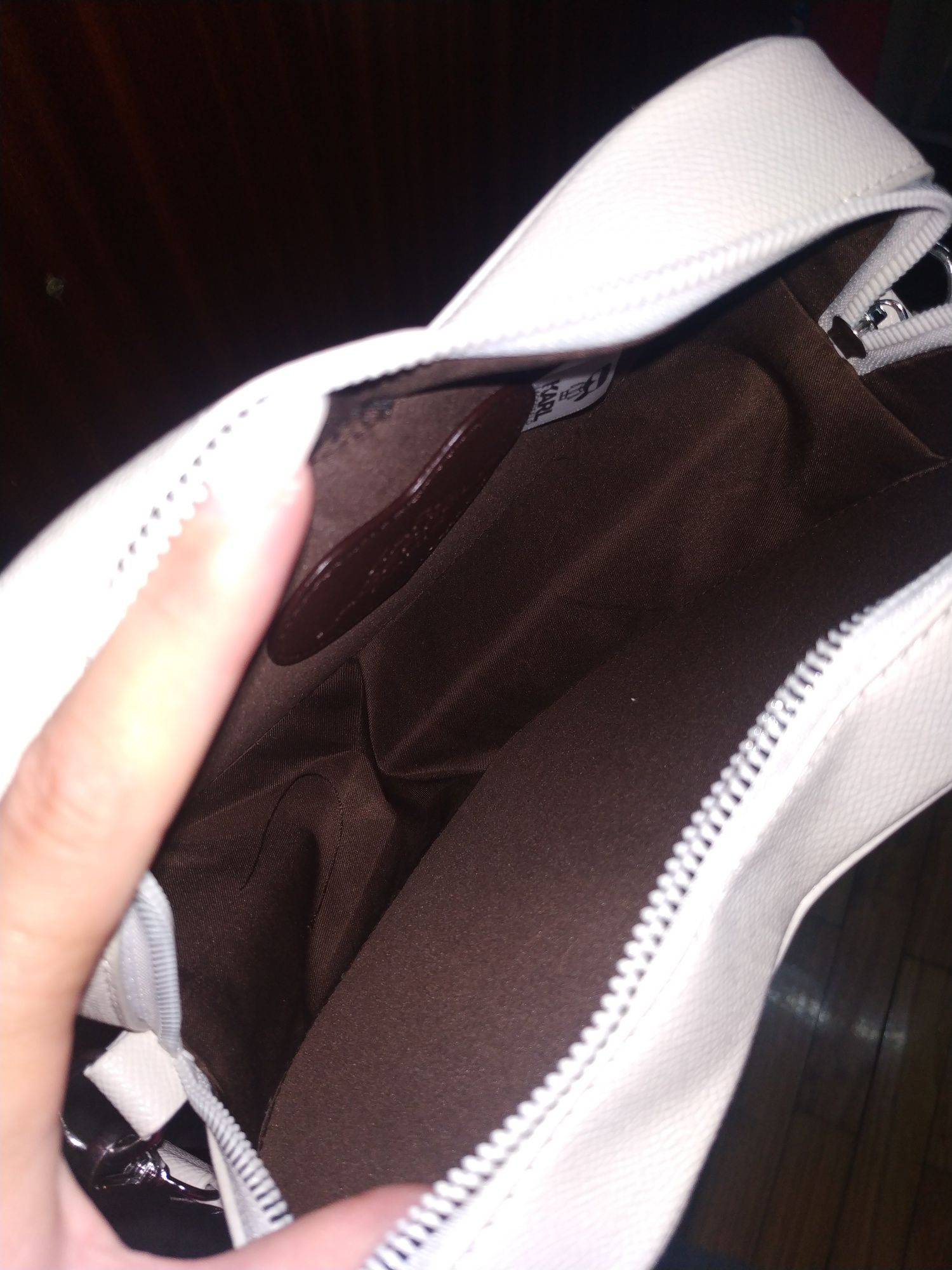 Bolsa tiracolo formato coração