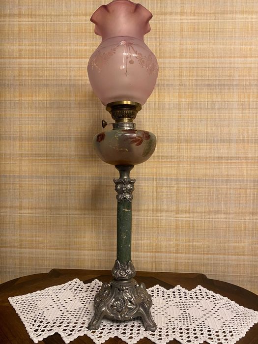 Piękna, secesyjna lampa naftowa. W pełni sprawna ,76cm.