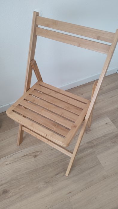 Cadeira dobrável em bambu