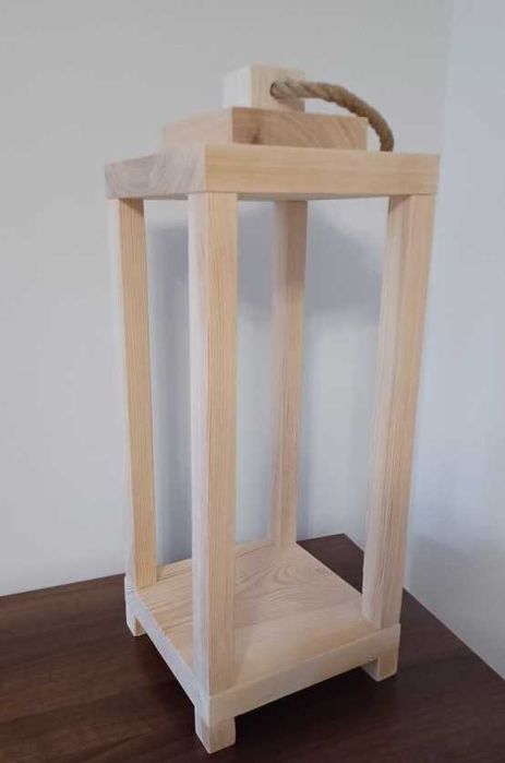 Drewniany lampion- elegancja do domu i ogrodu