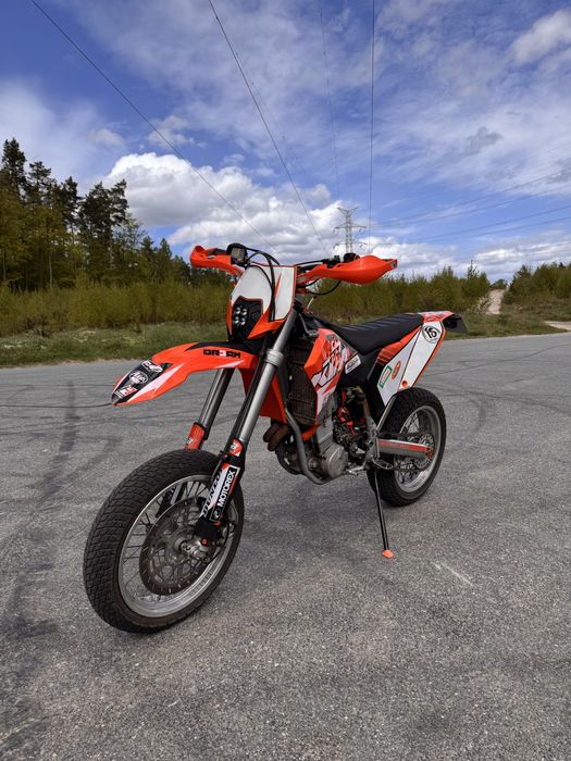 KTM EXC 520 na A2 supermoto SM RFS restyle