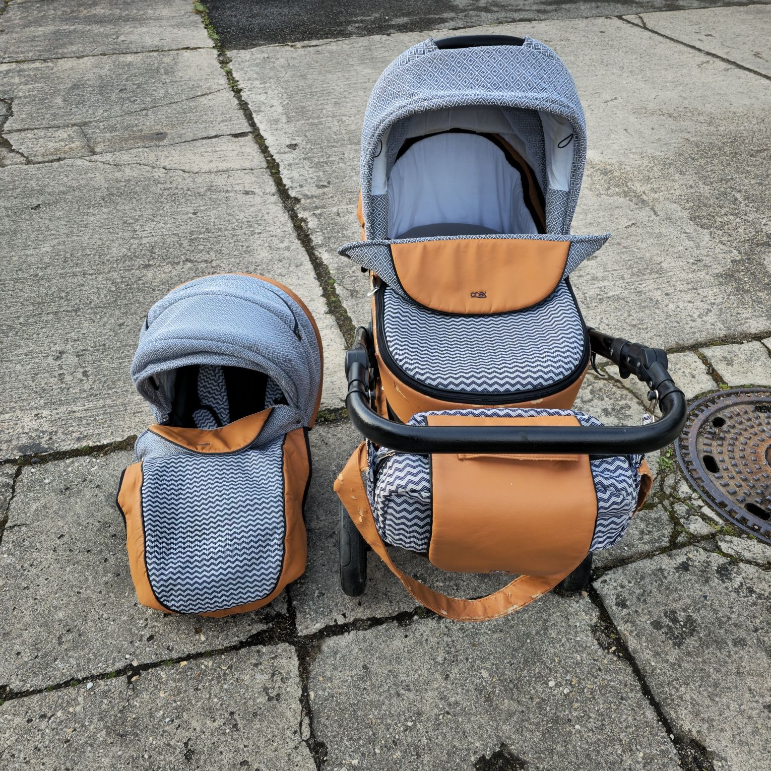 Sprzedam wózek onex 2 w 1
