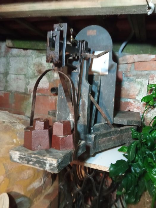 Balança decimal antiga