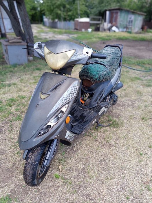 Продам скутер 80 куб