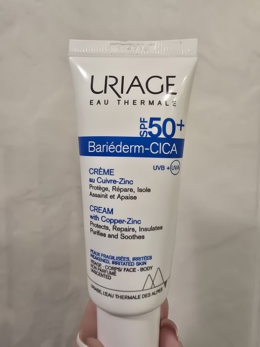 Uriage Bariederm Cica spf50
