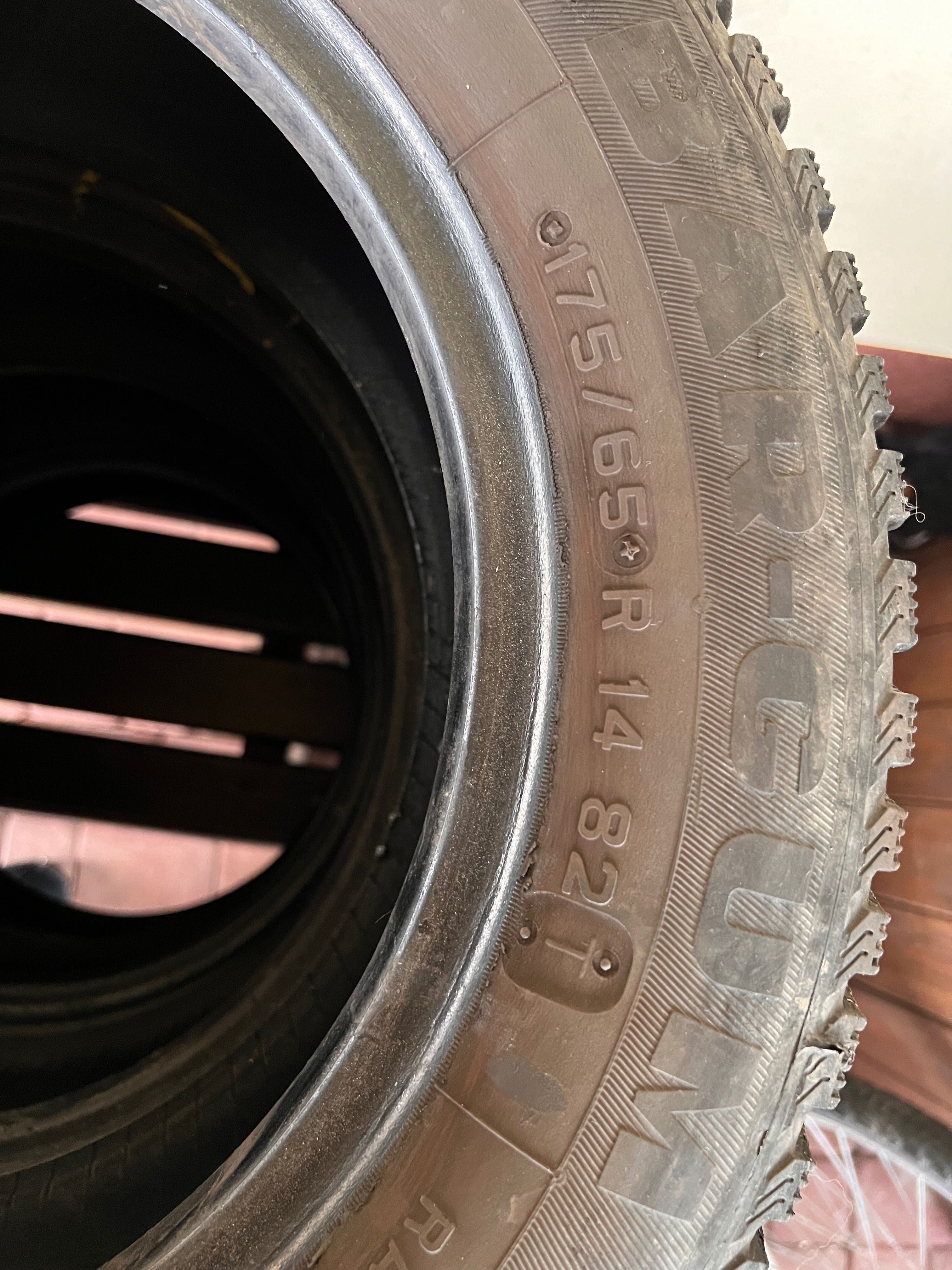 Opony zimowe BarGum 175/65 R14 4 szt.