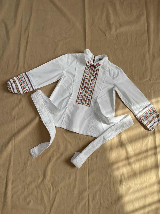 Вишиванка вишита  сорочка на дівчинку 3-4-5 116