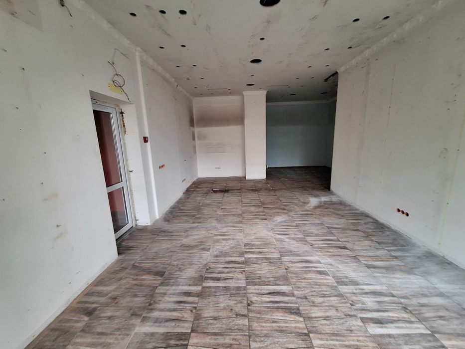 Оренда з грудня ~ приміщення 39 м² ~ Ахматова 32/18