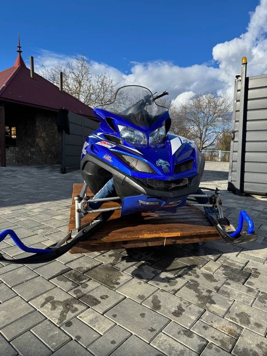 Продаю Снегоход Yamaha 800cc