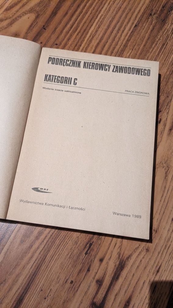 Stary podręcznik kierowcy zawodowego kategorii C wkł 1989