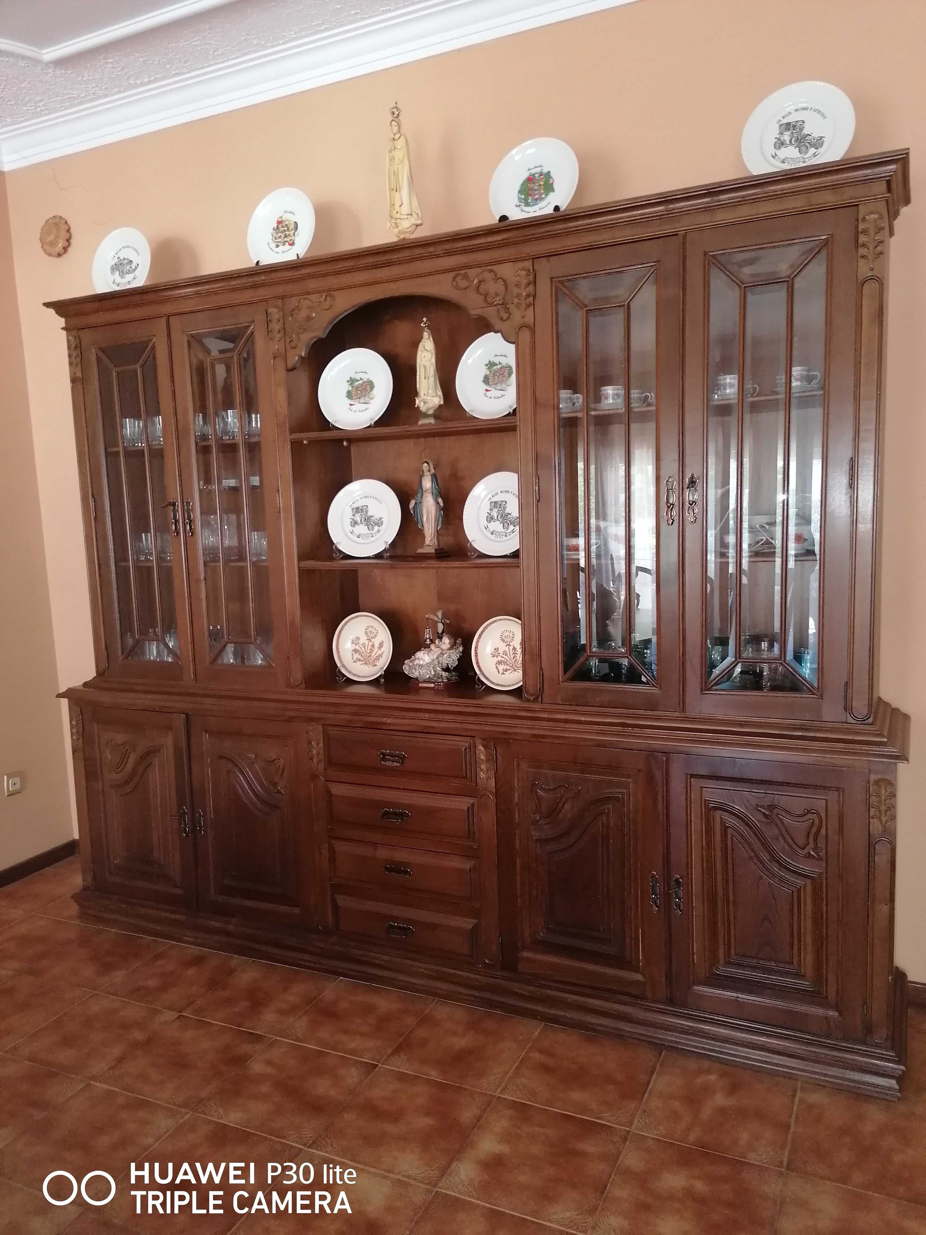 Buffet de sala antigo