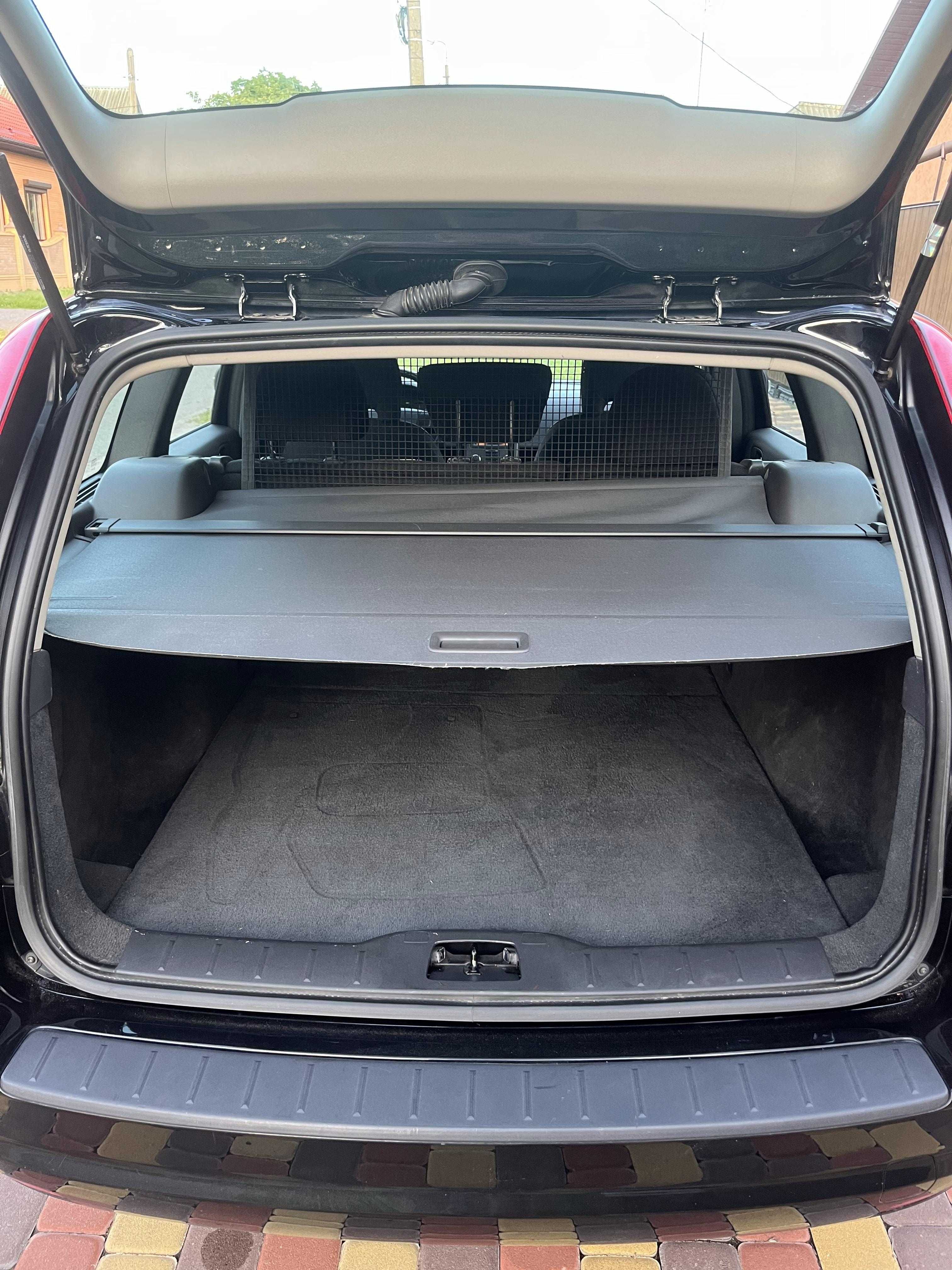 Volvo V50 2012 рік
