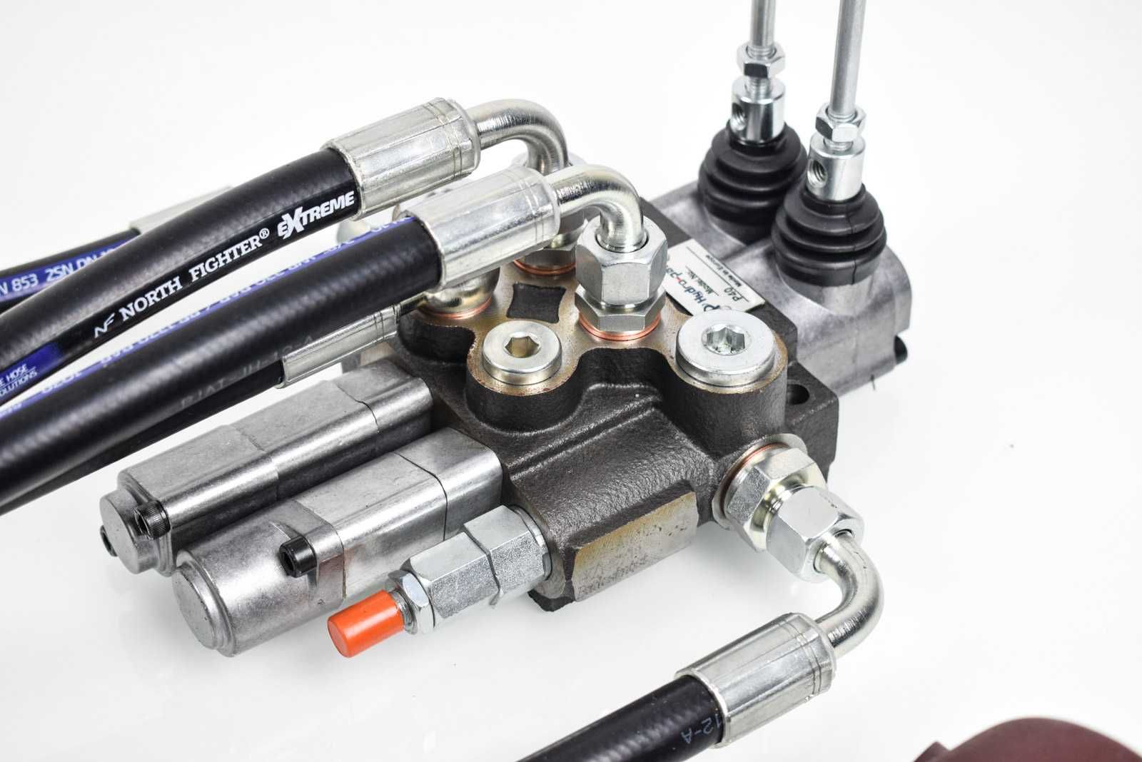 Rozdzielacz hydrauliczny zewnętrzny URSUS C-360 2-sekcyjny