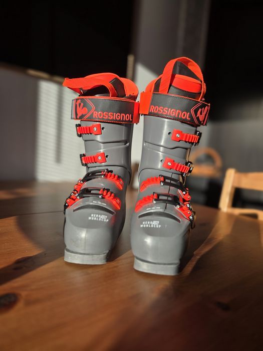 Buty narciarskie Rossignol HERO World Cup Dual Core120 27,5 2024 rok