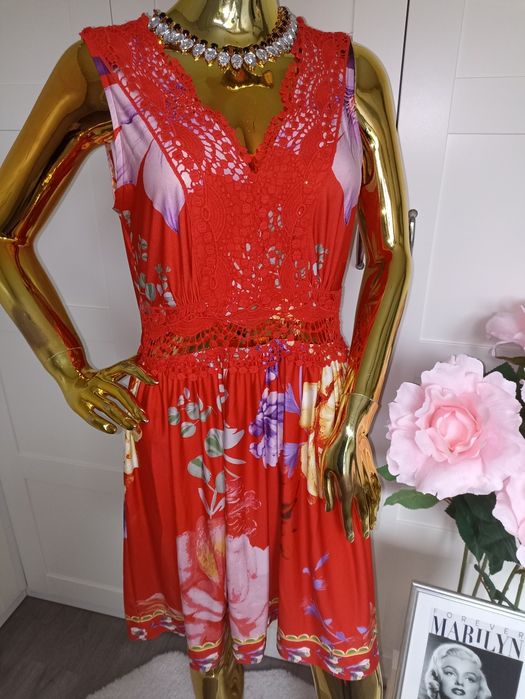 Nowa czerwona sukienka w kwiaty z ażurową koronką BodyFlirt R.L/XL